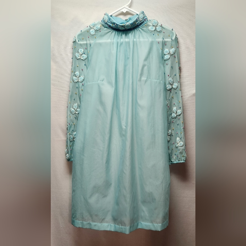 Light green sheer long sleeve Twiggy stand-up Collar Dress applied Decorations.